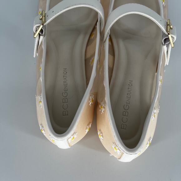BCBGeneration Harperin Mary Jane Flats White Daisy – Size 7.5M - Picture 10 of 13